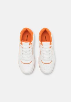 Sneakers Laag - White/Orange 13 Sneakers Laag - White/Orange -Mode Goedkoop 85912b892bde4741a7980c020d03d2d5